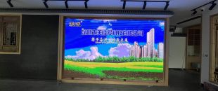 觸控延遲0.01秒 vs 0.1秒：差10倍的價(jià)格背后，會(huì)議平板觸控技術(shù)的水有多深？”